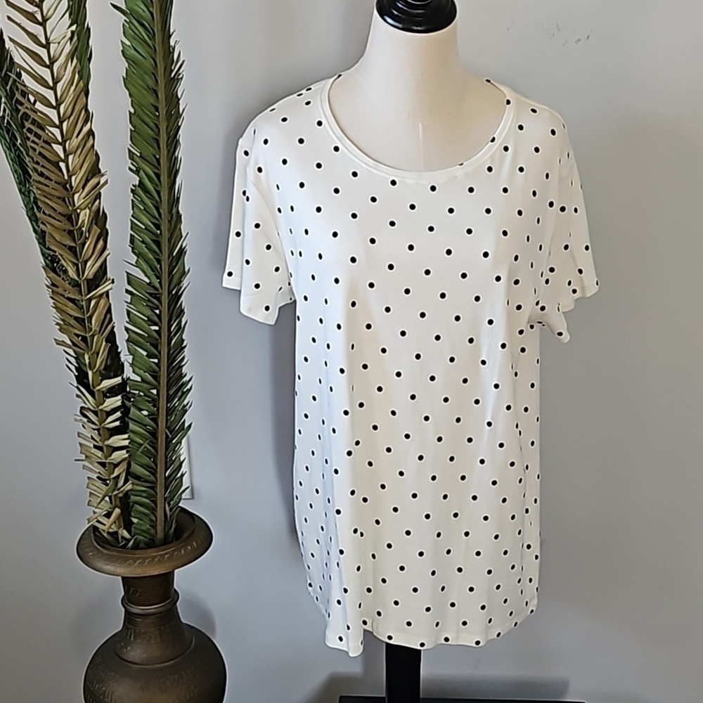 Croft & Barrow The Classic Tee Cream and Black Polka Dot Tee NWOT